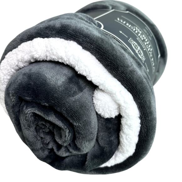 Boulevard Gray Velvet Sherpa Throw Home Bedding Reversible 50"x60" NEW - Picture 2 of 5